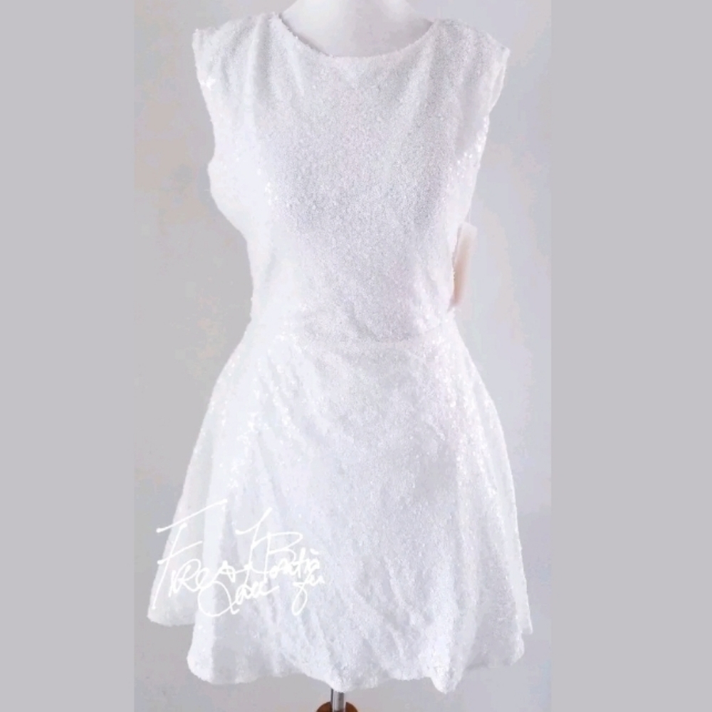 💥NWT💥 TOBI WHITE SEQUIN COCKTAIL DRESS SZ